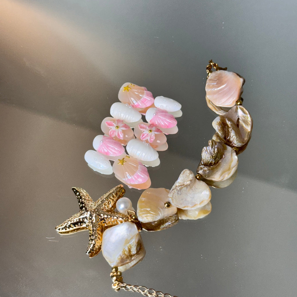 Seashell Pink & White Nail Set – Beach-Inspired Press-On Nails with 3D Flowers