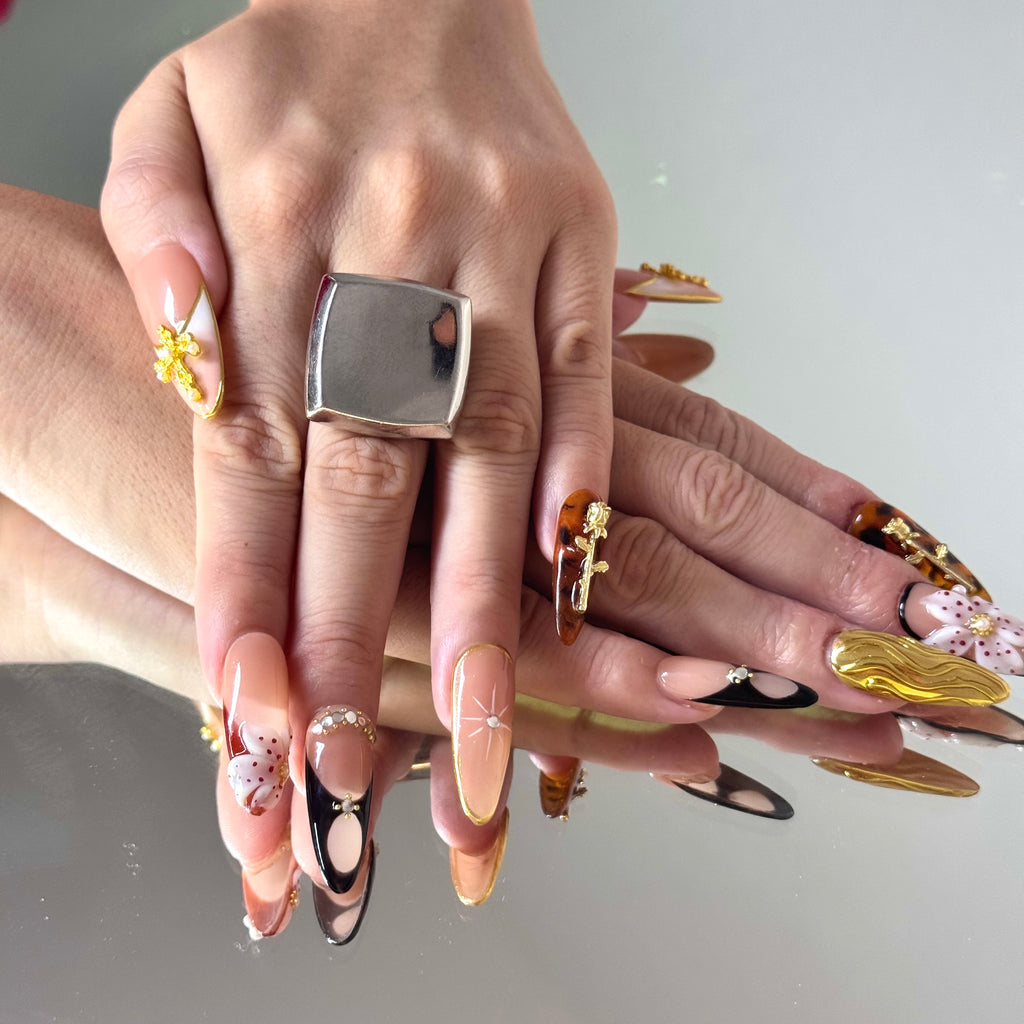 Luxury Tortoise & Gold Press-On Nails – 3D Floral & Metallic Design