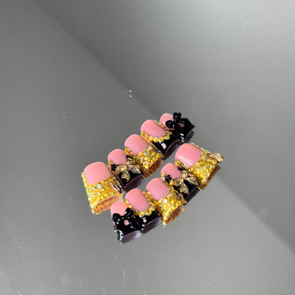 Glam Gold Crystal Bow Press-On Nails