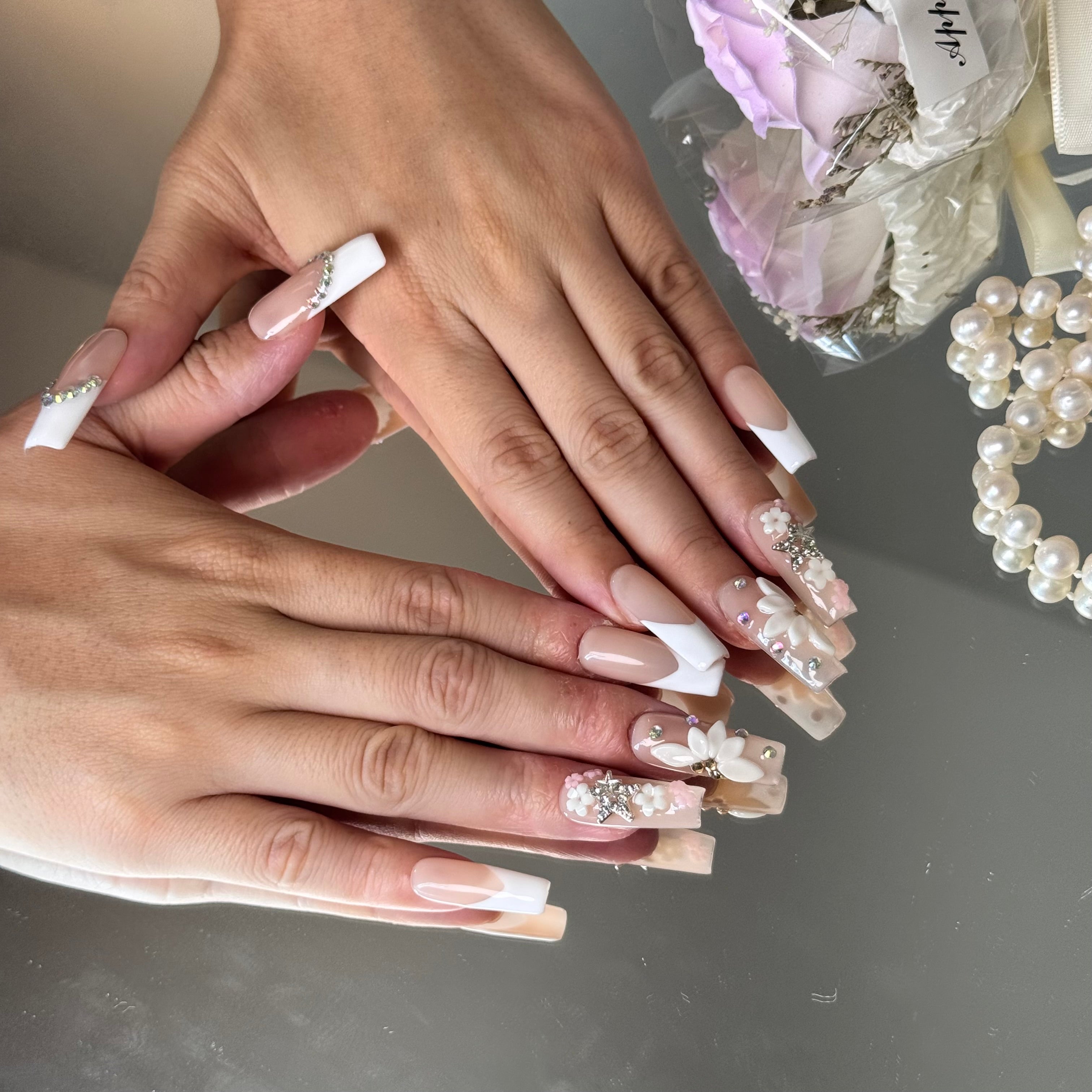 Bridal Floral French Nail Set – Nude Pink Press-On Nails with 3D Flowers & Rhinestones