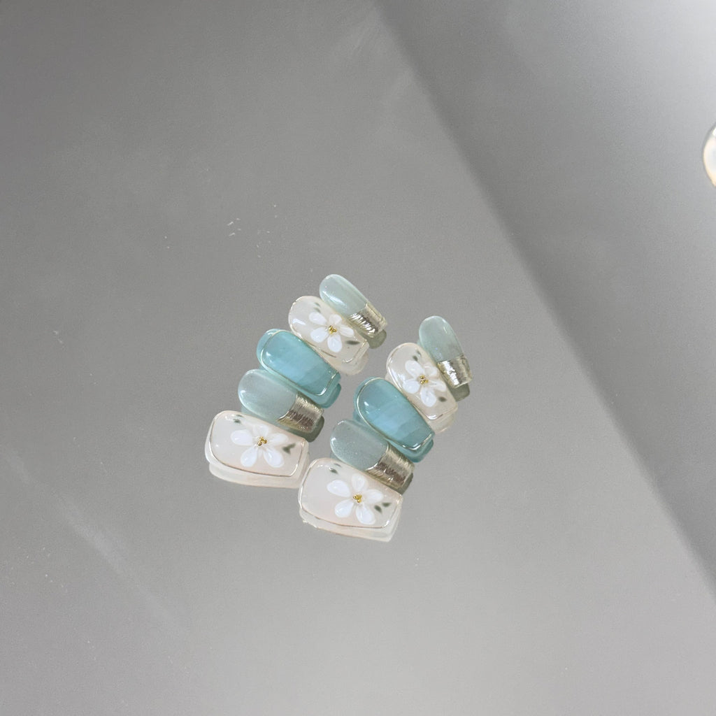 Marble Grey Blossom 3D Press-On Nails