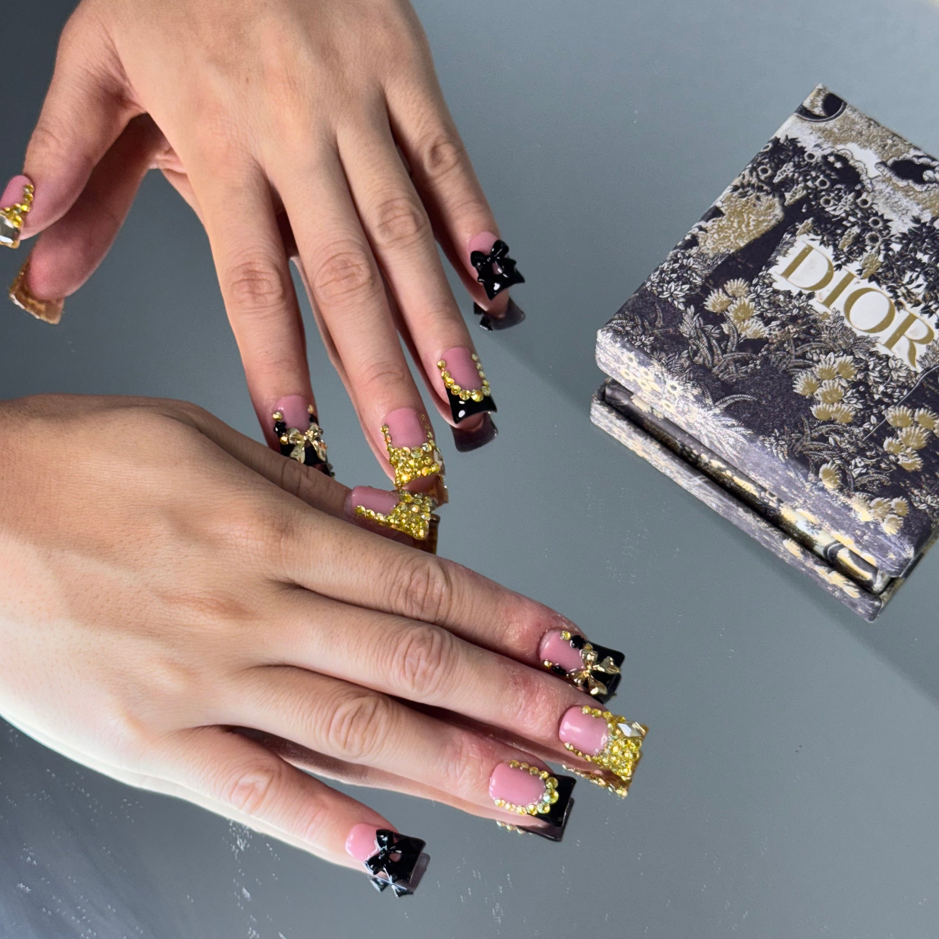 Glam Gold Crystal Bow Press-On Nails