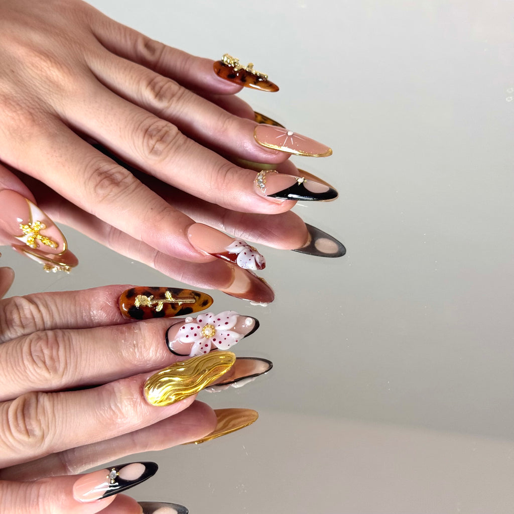 Luxury Tortoise & Gold Press-On Nails – 3D Floral & Metallic Design