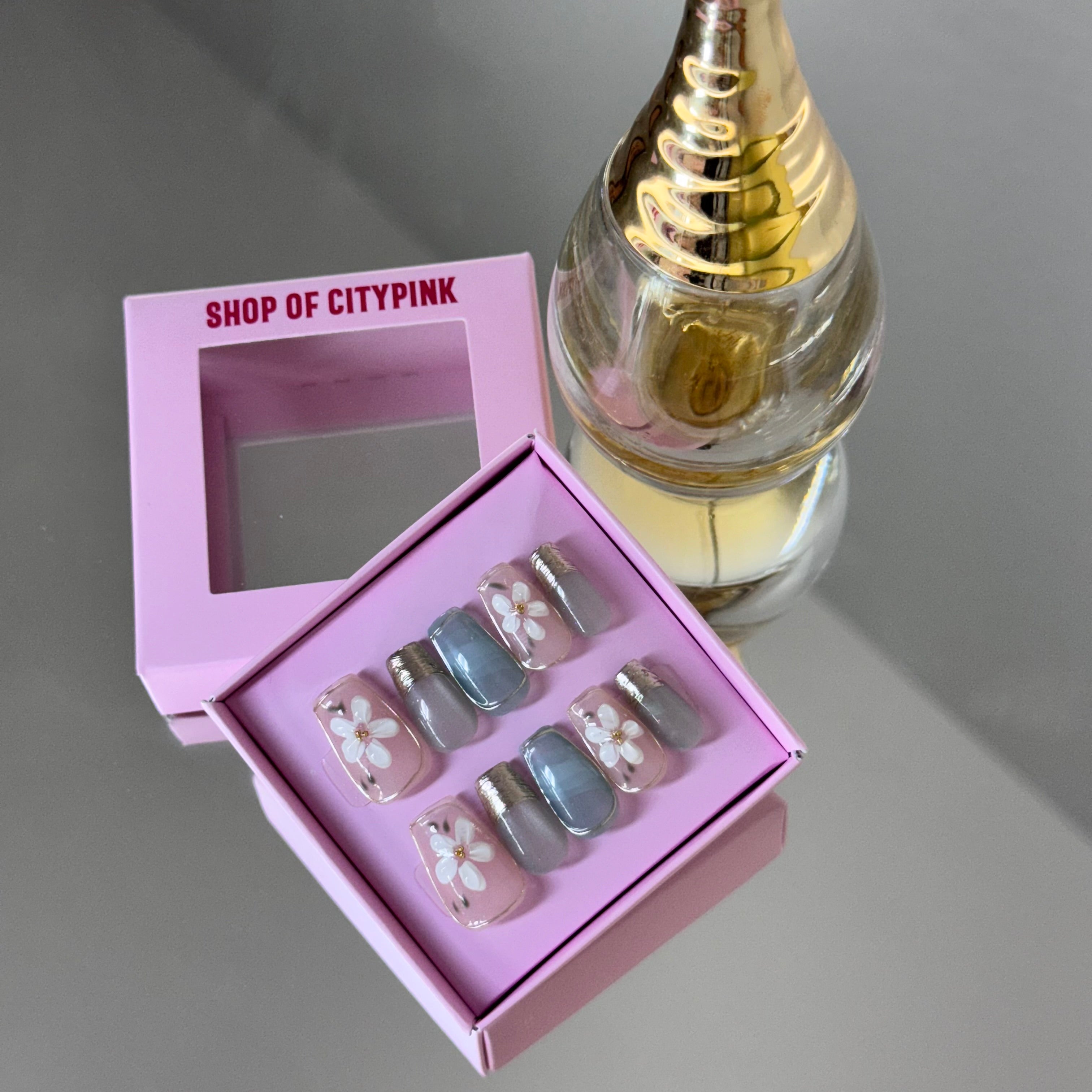 Marble Grey Blossom 3D Press-On Nails