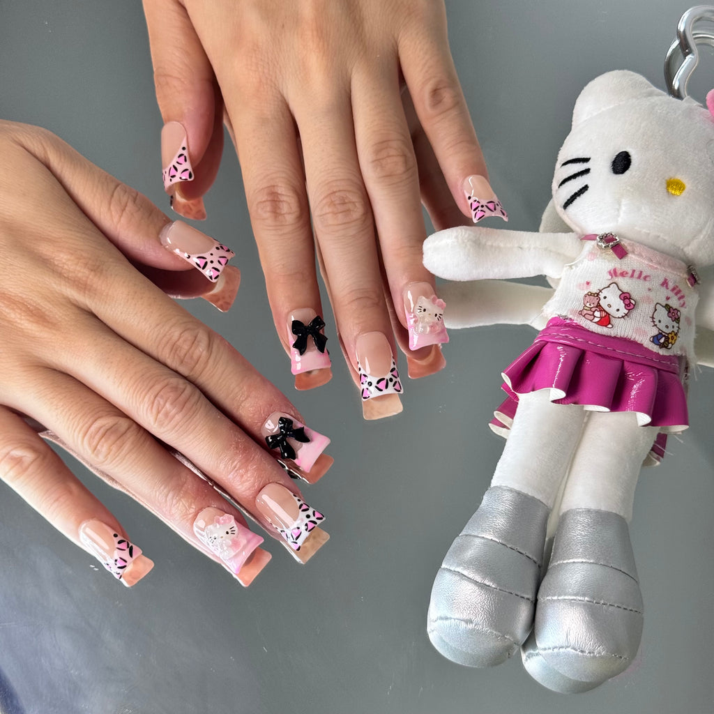 Hello Kitty Pink Bow Press-On Nails – Cute Cartoon Design, Short Square