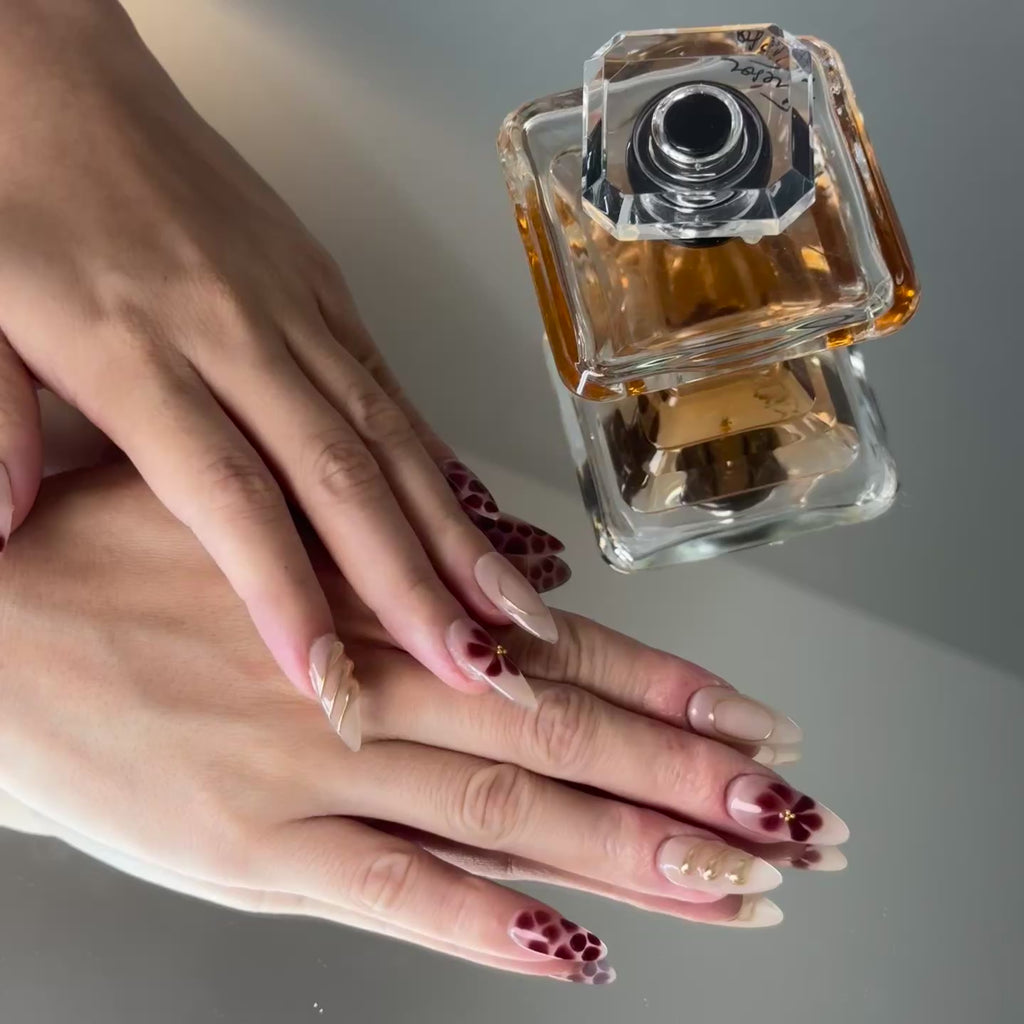 Wine Red Floral Nail Set – Elegant Press-On Nails with Gold Accents